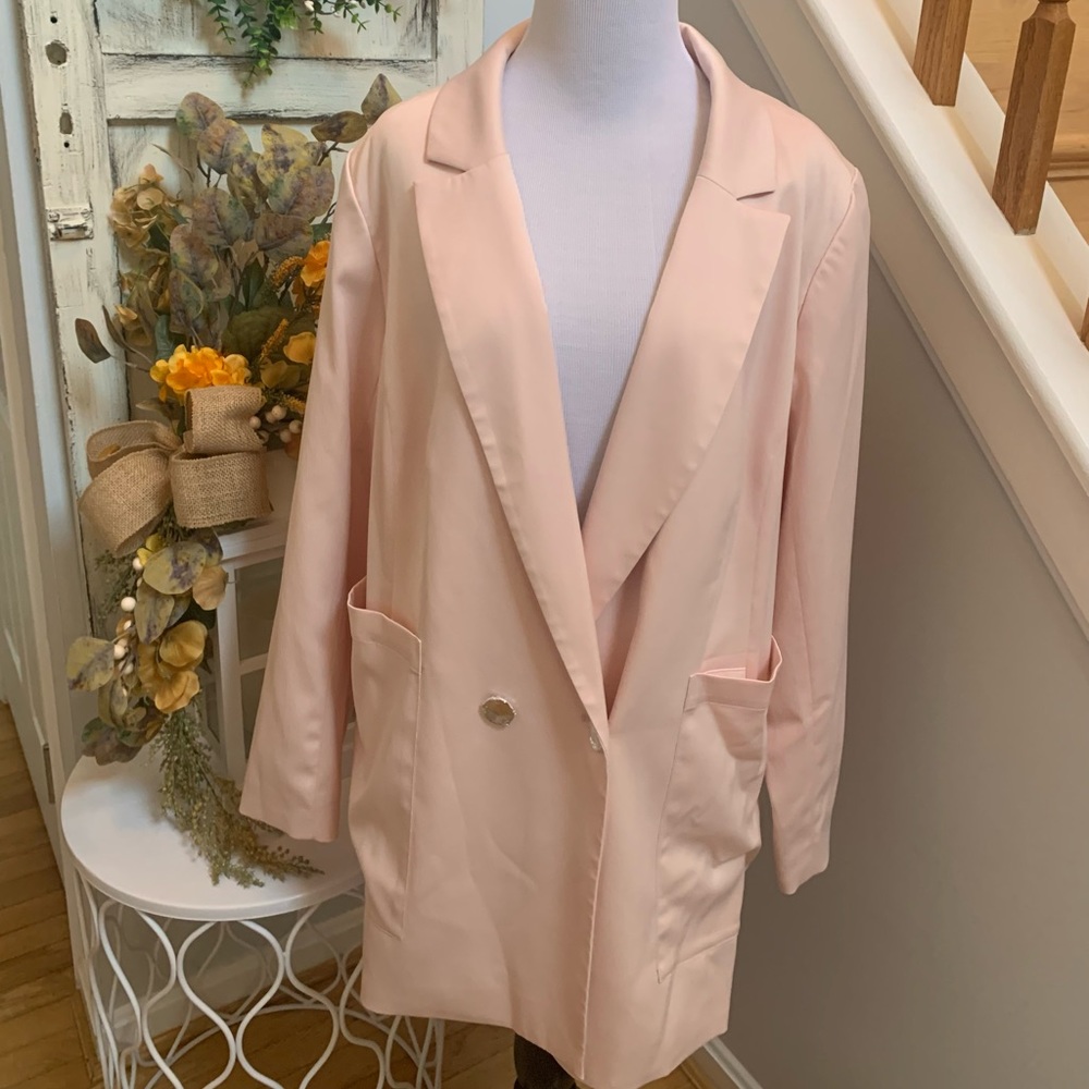 Baby pink Eloquii blazer
